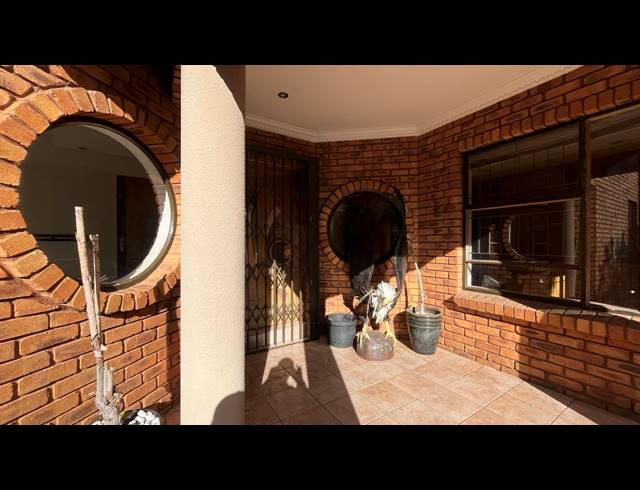 4 BEDROOM HOUSE FOR SALE IN MEYERSDAL